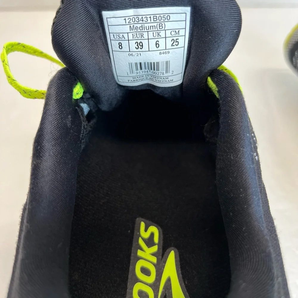 Brooks Black Neon Yellow Athletic Running Shoes with Teal Logo